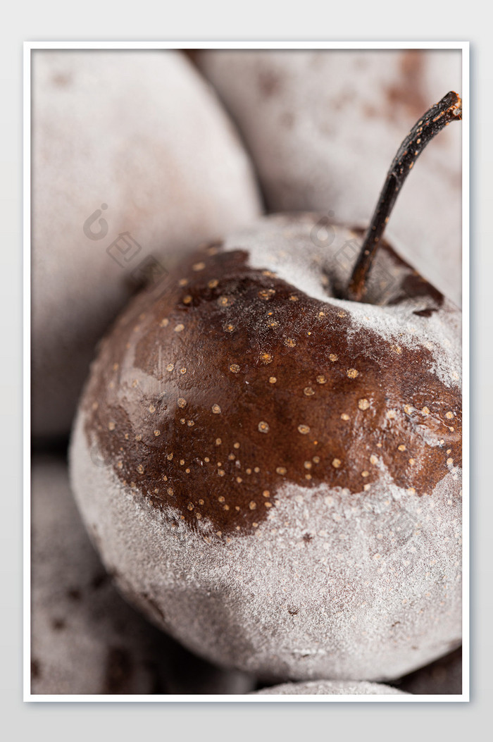 东北冬天最喜爱吃的水果冻梨