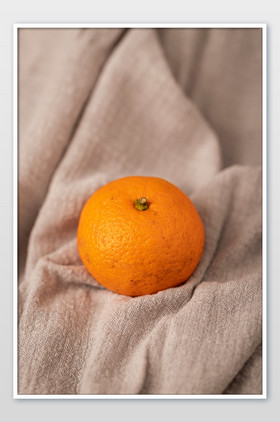 冬季水果一个橘子