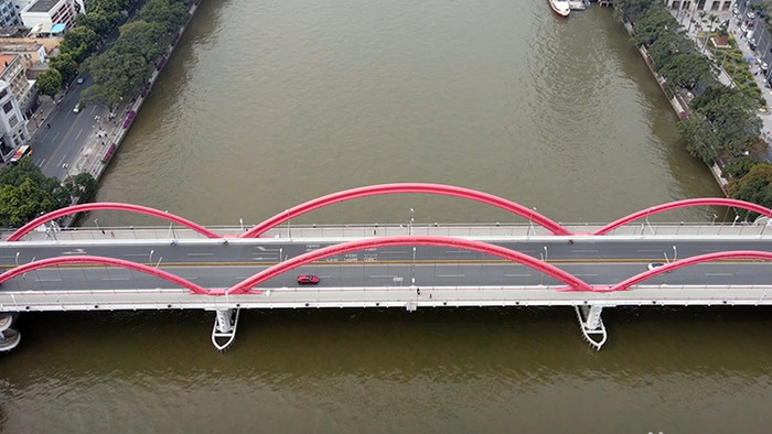 航拍广州解放大桥
