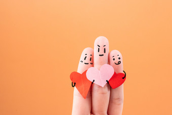 拿爱心的手指情侣情人节节日手指表情撑雨伞的手指情侣医生护士手指