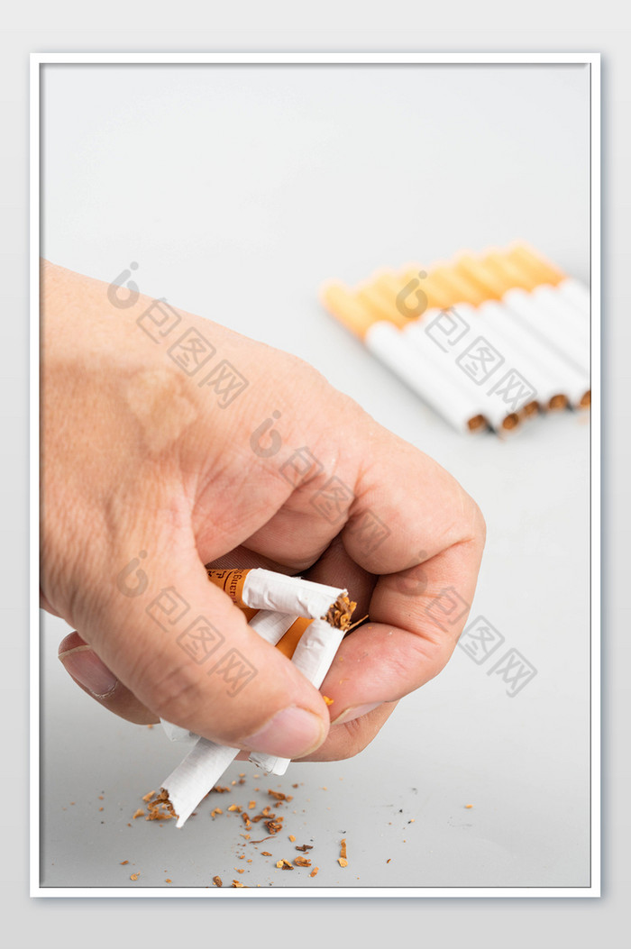 掰断香烟戒烟元素图片图片