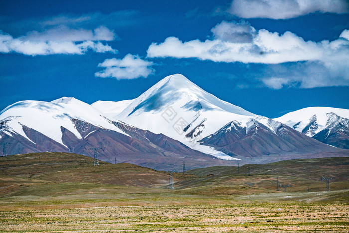 青海可可西里连绵雪山图片