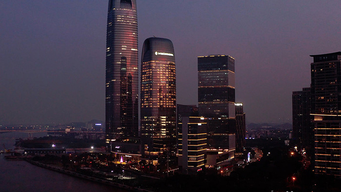 4k航拍广州保利洲际酒店商务大厦夜景