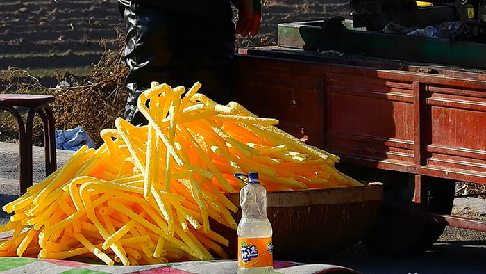 中国传统街头特色老式玉米棍