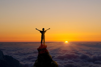 人物励志朝阳晨光团结拼搏清晨片