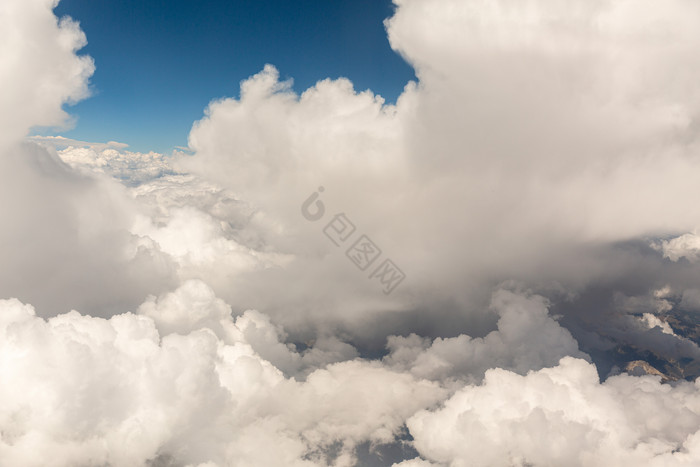 高原高空云朵棉花糖图片