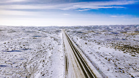 航新疆喀纳斯冬天冰封雪公路