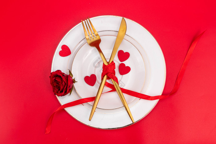 情人节玫瑰花餐具图片