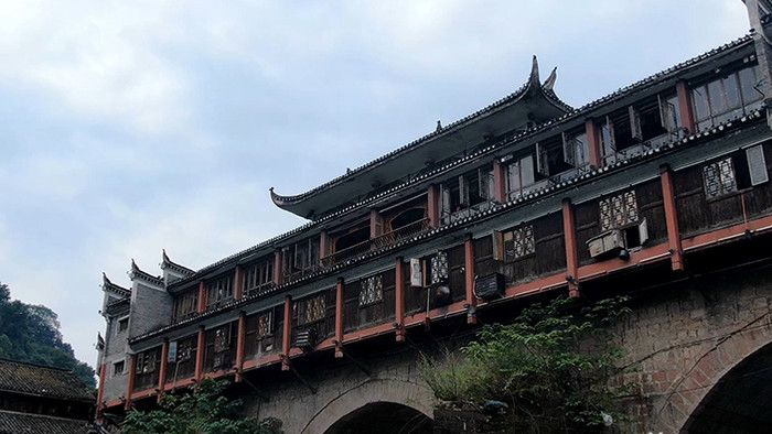 湖南湘西凤凰古城百年历史虹桥延时摄影