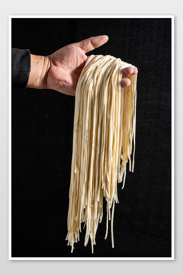 包图网提供精美好看的手工面条片素材免费下载,本次作品主题是摄影图