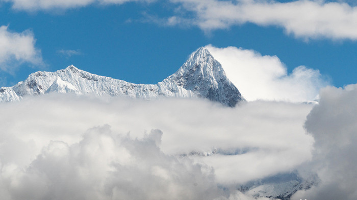 宏伟壮丽绝美西藏雪山南迦巴瓦云海延时素材