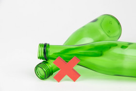戒酒酒瓶禁止符号