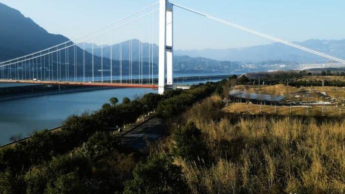 大气湖北宜昌西陵长江大桥风景航拍视频