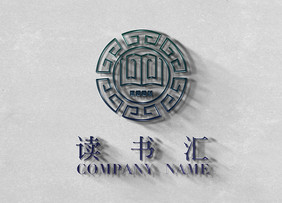 浅灰色墙面上渐变线性logo样机