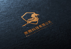 绒卡纸上金色烫印logo样机