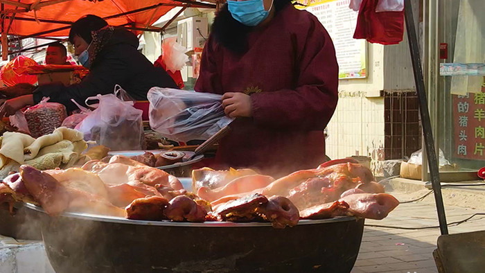 中国传统街头特色年货猪头肉扒鸡肉食