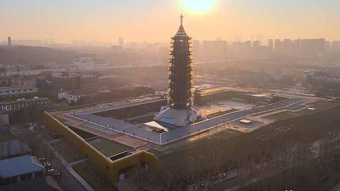 4K航拍大报恩寺落日美景秦淮河蓝橙色调