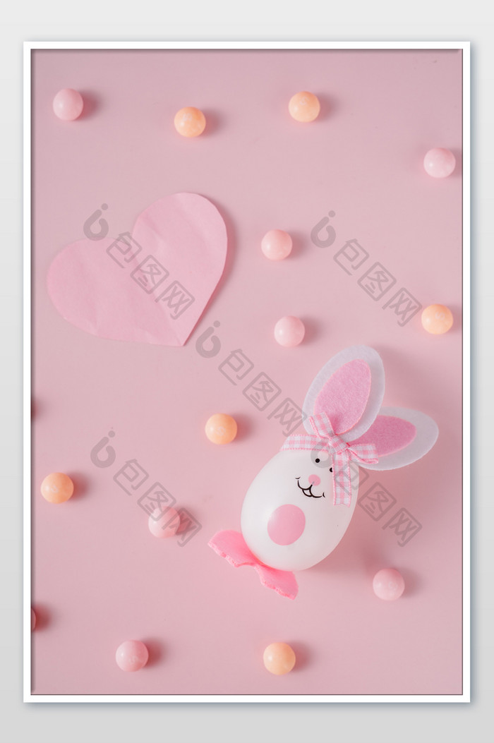 粉色复活节复活蛋兔子