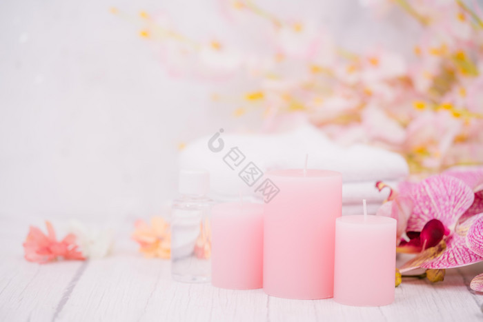 粉色香薰蜡烛摄影图图片