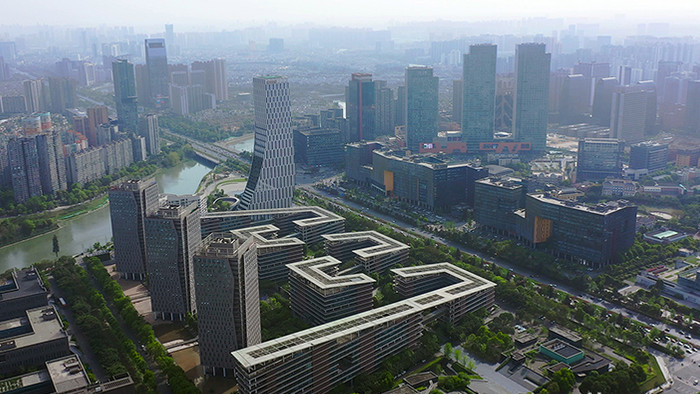 4K航拍成都中国欧洲中心建筑视频素材