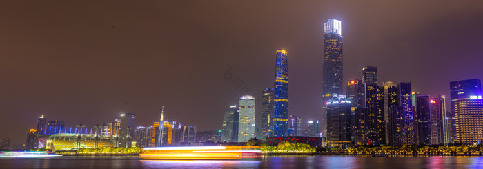 广州大气珠江新城cbd群的建筑的摄影图片