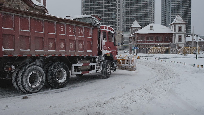 清雪除雪车辆清除路面积雪
