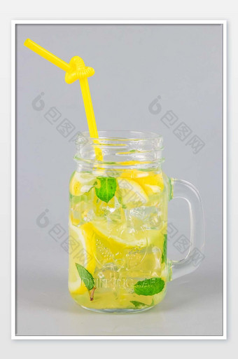 薄荷柠檬水果茶摄影图图片