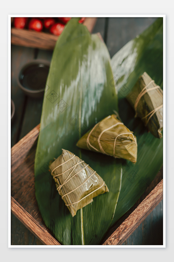 粽子暗调美食端午节背景