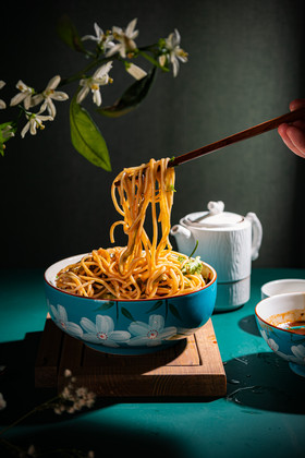 夏日凉伴夏至面面食中华餐饮素面
