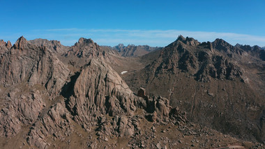 4k航拍青藏高原石头山自然风光景观