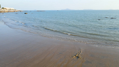 4K壮观航拍厦门夏日炎炎海滩