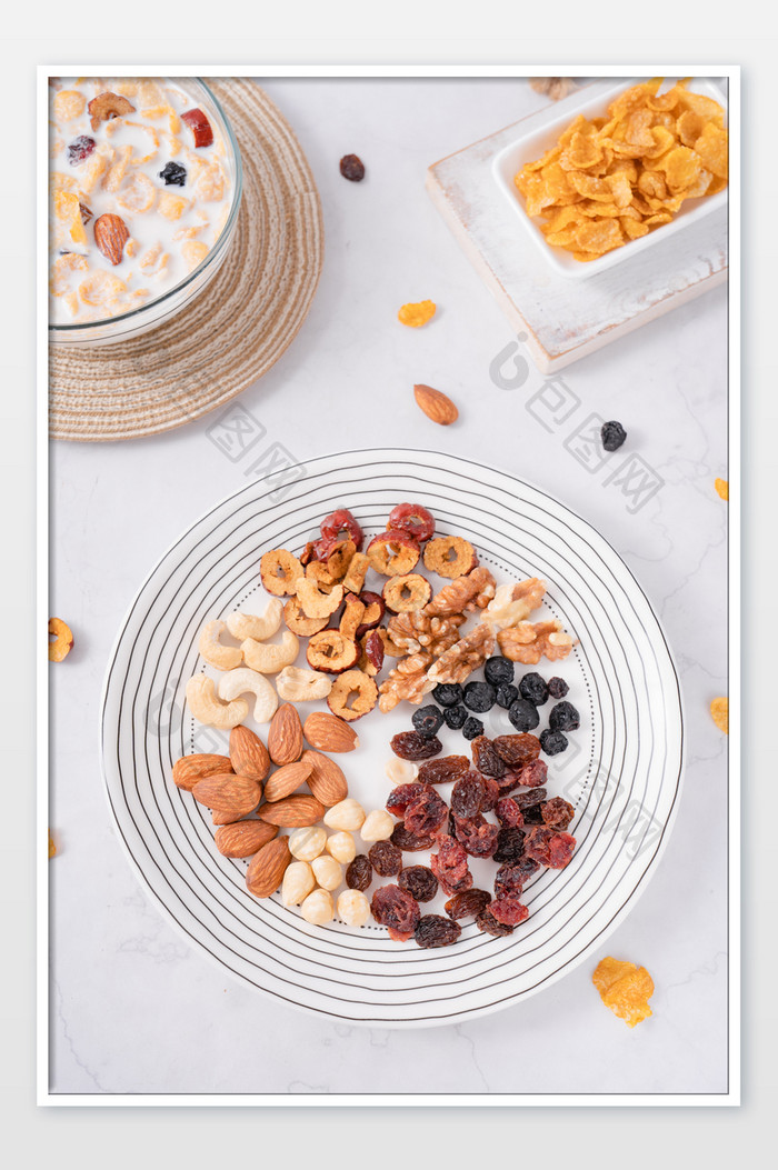 营养早餐美味玉米片坚果食品摄影图