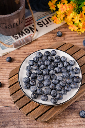 新鲜水果蓝莓鲜果营养食品摄影图