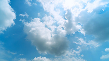 4k阳光透过云层蓝天白云自然空镜延时