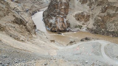 4K航拍怒江峡谷湍急水流