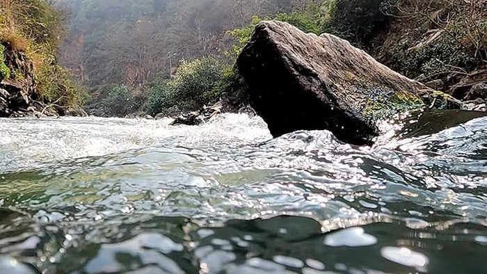 自然大气河水水下视频