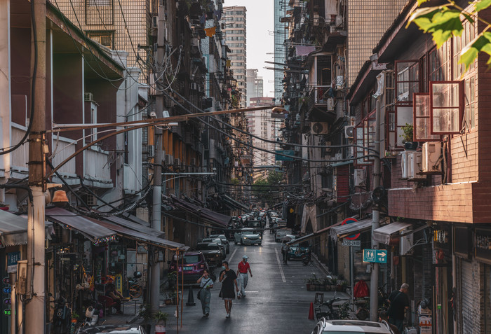 武汉保成路夜市街巷摄影图片