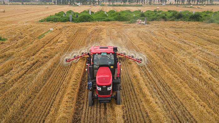 农业机械现代化指盘式搂草机小麦秸秆收集器