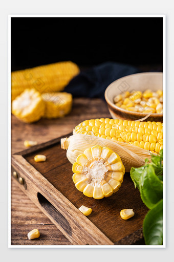新鲜果蔬甜玉米食材摄影图图片