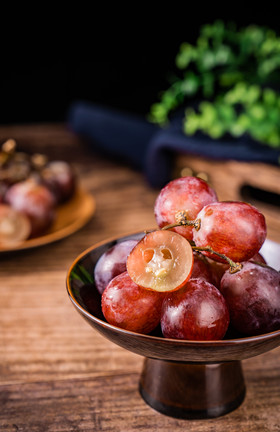美味营养水果葡萄鲜果摄影图