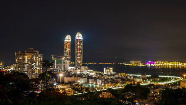 福建厦门城市双子塔繁华夜景延时摄影