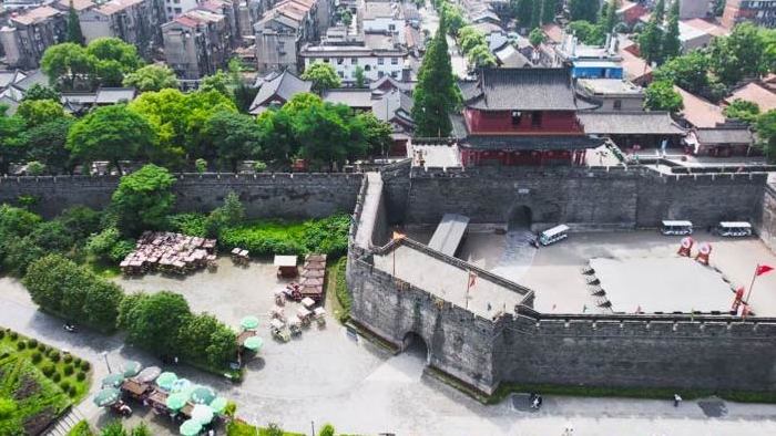 城市大气湖北荆州古城古城墙航拍历史名城