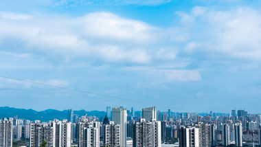 城市风景唯美清新重庆夏季城市蓝天白云延时