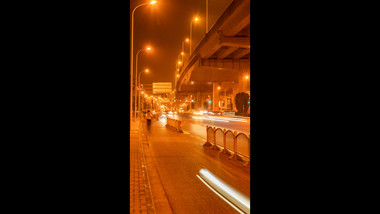 8k竖拍城市道路交通车流夜景延时摄影