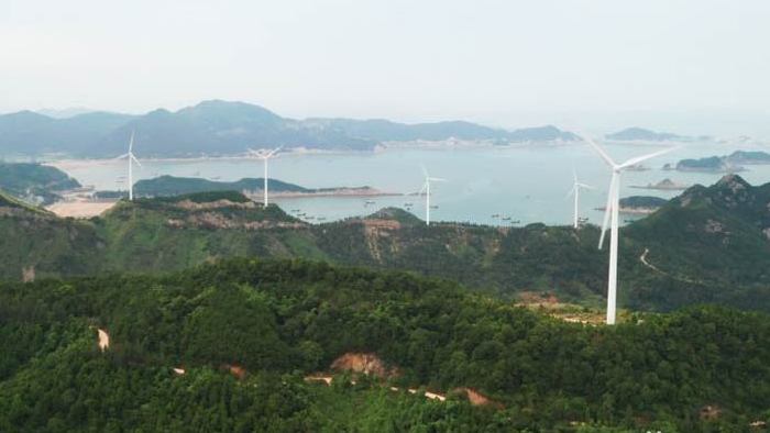 清洁能源海边风力发电站航拍
