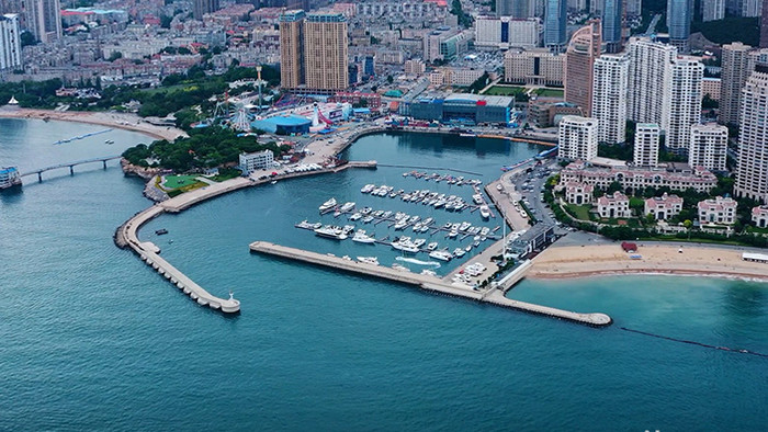 城市震撼大连星海湾游艇港沿海城市风光航拍