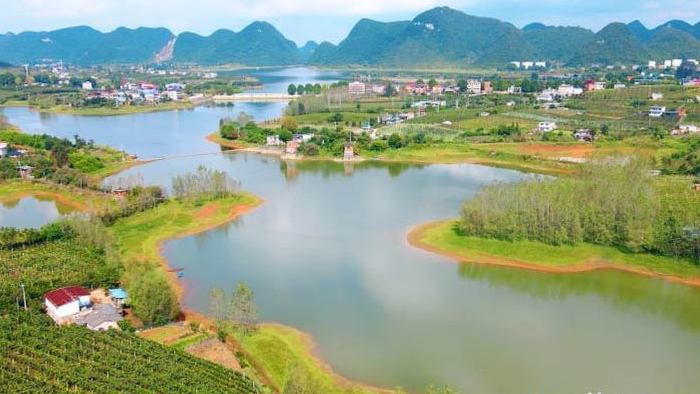 大气贵州红枫湖自然风光景色4K航拍