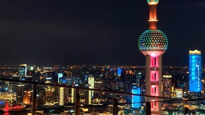 震撼上海东方明珠俯瞰城市夜景4K延时