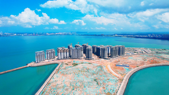 震撼海南海花岛全景蓝天大海4k航拍