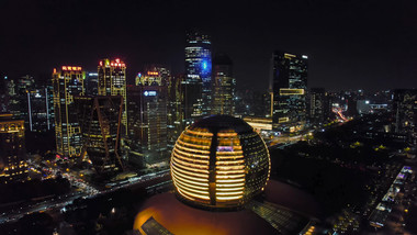城市地标夜景杭州洲际酒店城市阳台4K航拍
